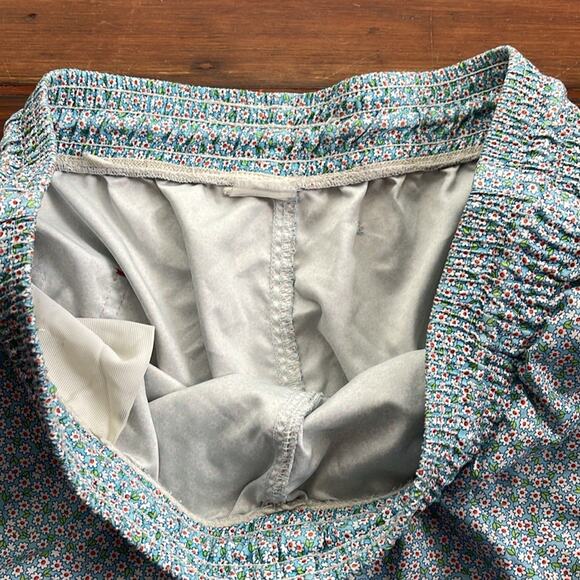 Les LouLous De La Plage ditsy floral elastic waist pull on swim trunks - Picture 5 of 7